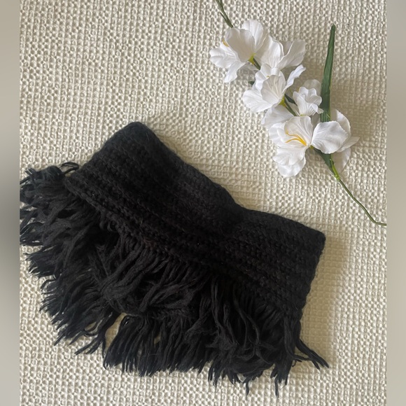 Knit Fringe Scarf - Picture 2 of 3